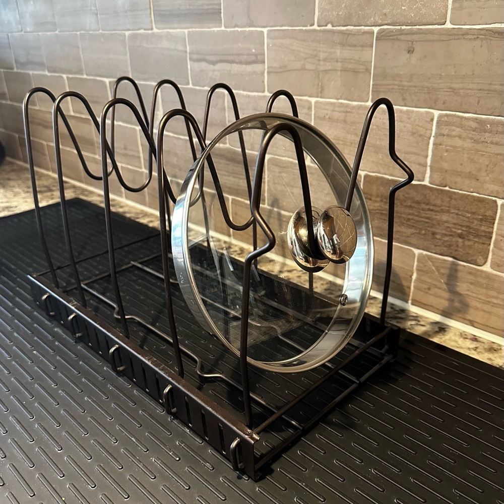 Brown Metal Pot Lid & Pan Organizer Rack  *Lids & Pot not included